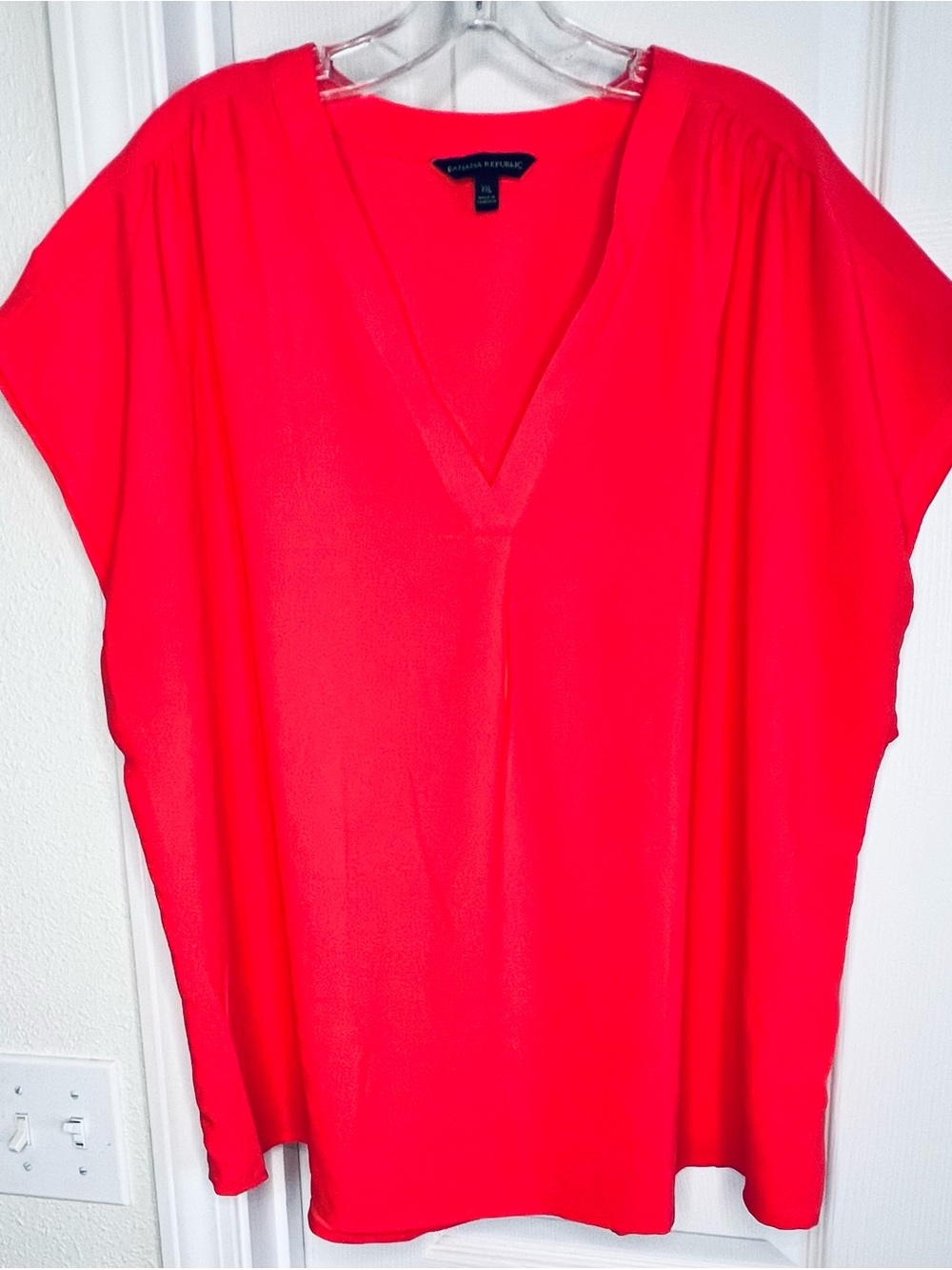 Banana Republic V-Neck Blouse in Red